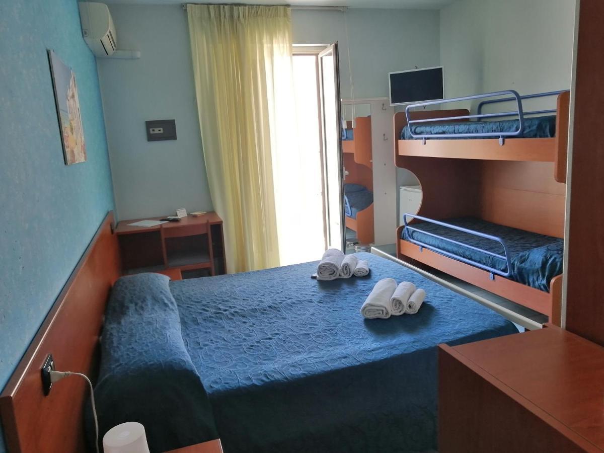 Megaron Hotel Pozzallo Luaran gambar