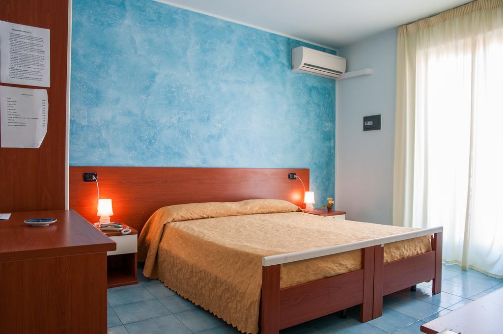 Megaron Hotel Pozzallo Luaran gambar